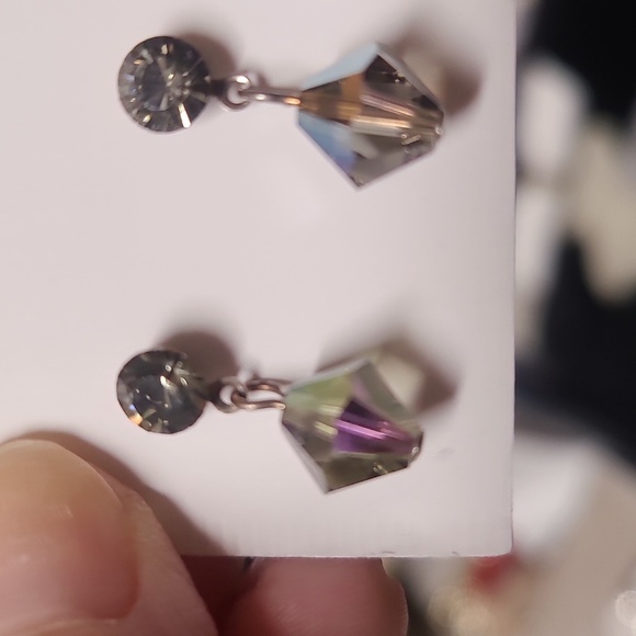 Elegant Red and green clear crystal aurora beads Earrings - Picture 14 of 17